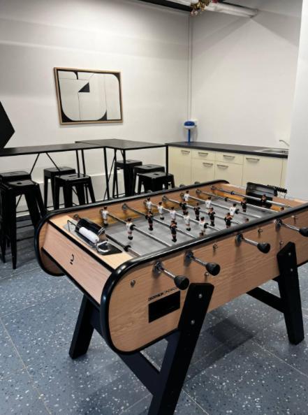Live-inn 2 Bdr Family For 1-8 Guests, 20 Mins To Center, Lift, Gym, Reception, Parking, Roof Terrace, Game & Party Apartmán *