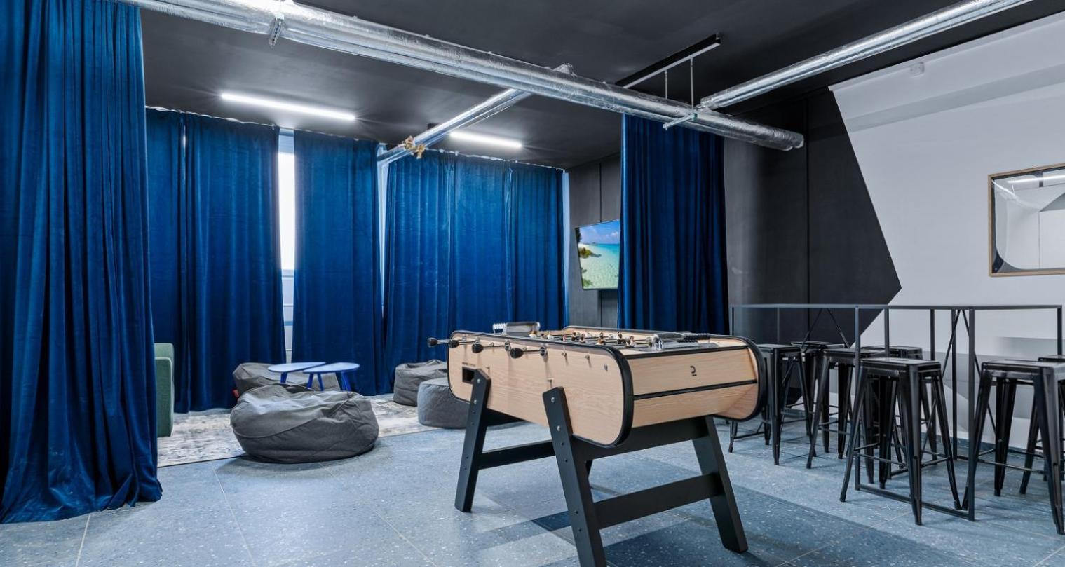 Live-inn 2 Bdr Family For 1-8 Guests, 20 Mins To Center, Lift, Gym, Reception, Parking, Roof Terrace, Game & Party Apartmán *