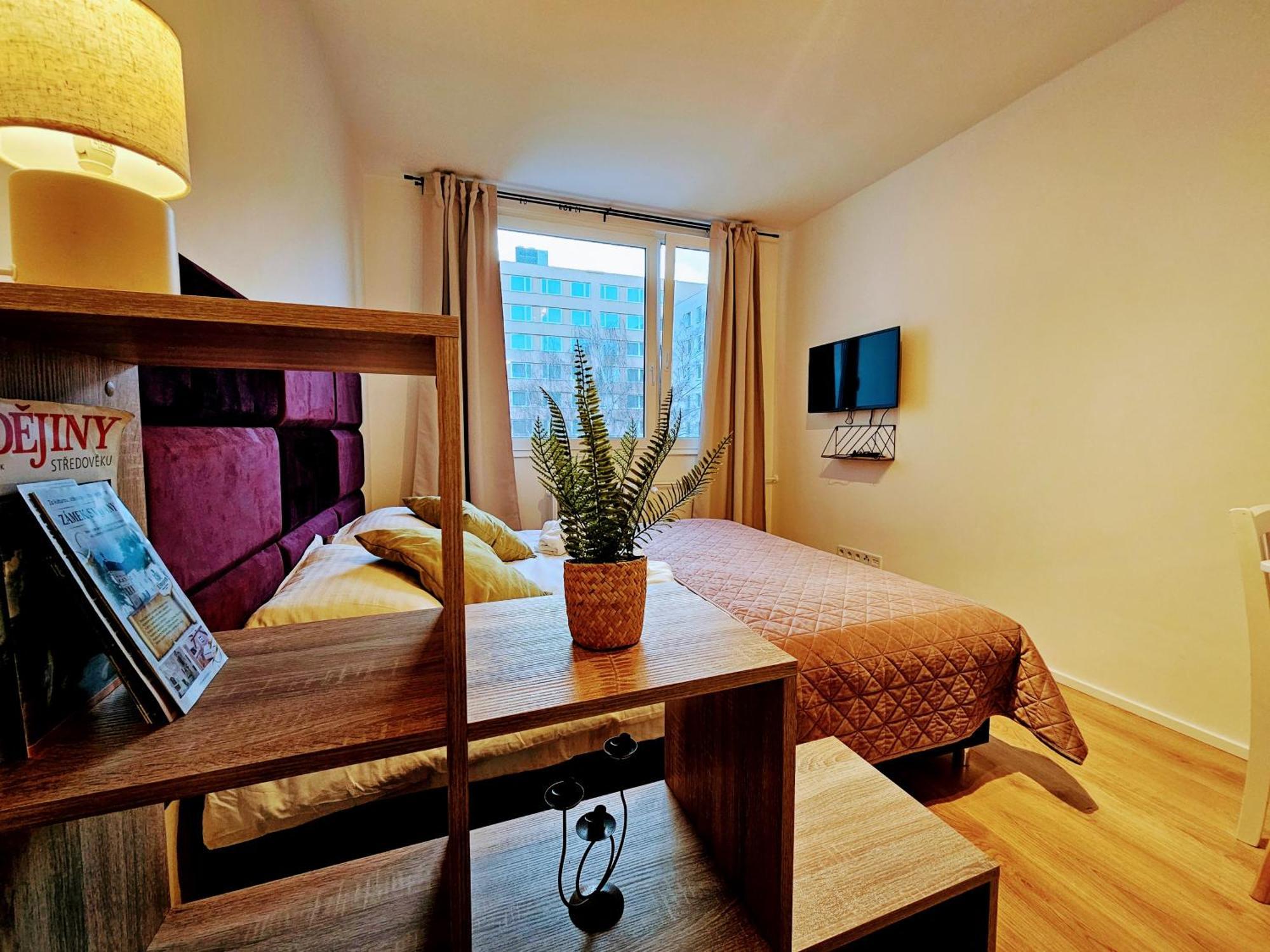 Apartmán Live-inn 2 Bdr Family For 1-8 Guests, 20 Mins To Center, Lift, Gym, Reception, Parking, Roof Terrace, Game & Party